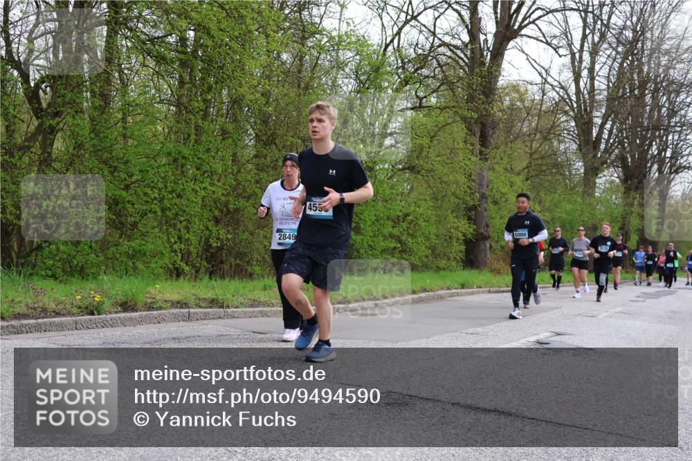 12.04.2026 - 45. Internationalen Wilhelmsburger Insellauf Yannick Fuchs http://msf.ph/oto/9494590 12.04.2026 13:04:24 Laufen 455, 2849, 5704, 3575 meine-sportfotos.de