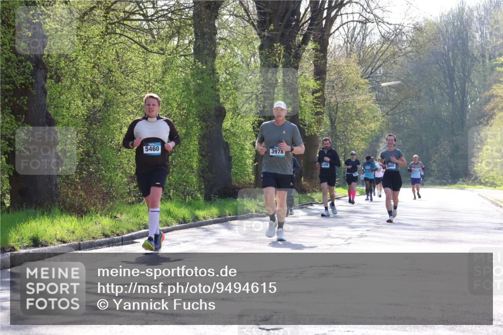 12.04.2026 - 45. Internationalen Wilhelmsburger Insellauf Yannick Fuchs http://msf.ph/oto/9494615 12.04.2026 10:49:21 Laufen 5460, 3978, 4440, 5605 meine-sportfotos.de