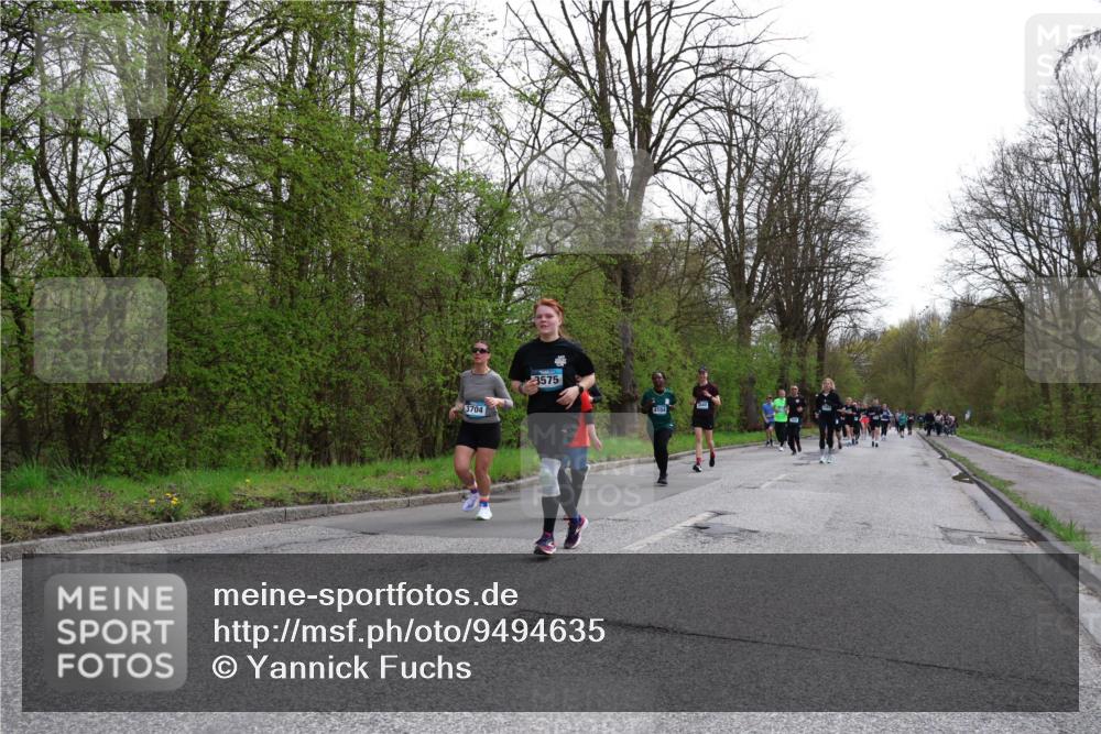 12.04.2026 - 45. Internationalen Wilhelmsburger Insellauf Yannick Fuchs http://msf.ph/oto/9494635 12.04.2026 13:04:28 Laufen 3704, 3575, 4104 meine-sportfotos.de