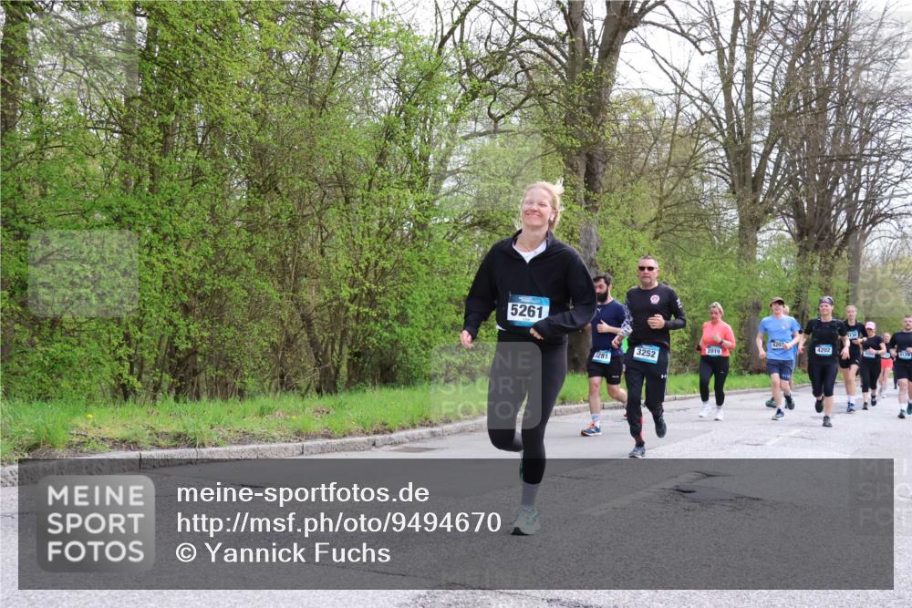 12.04.2026 - 45. Internationalen Wilhelmsburger Insellauf Yannick Fuchs http://msf.ph/oto/9494670 12.04.2026 13:04:33 Laufen 5261, 4202, 4202, 2019, 3252, 3281 meine-sportfotos.de