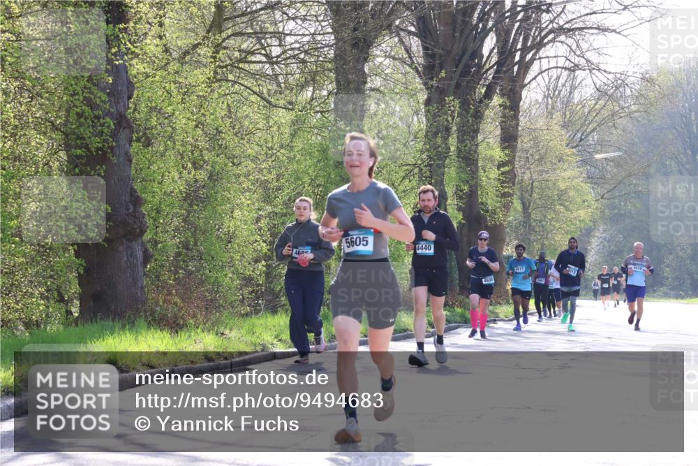 12.04.2026 - 45. Internationalen Wilhelmsburger Insellauf Yannick Fuchs http://msf.ph/oto/9494683 12.04.2026 10:49:27 Laufen 469, 5605, 4440, 4630, 4613, 3463, 4019 meine-sportfotos.de