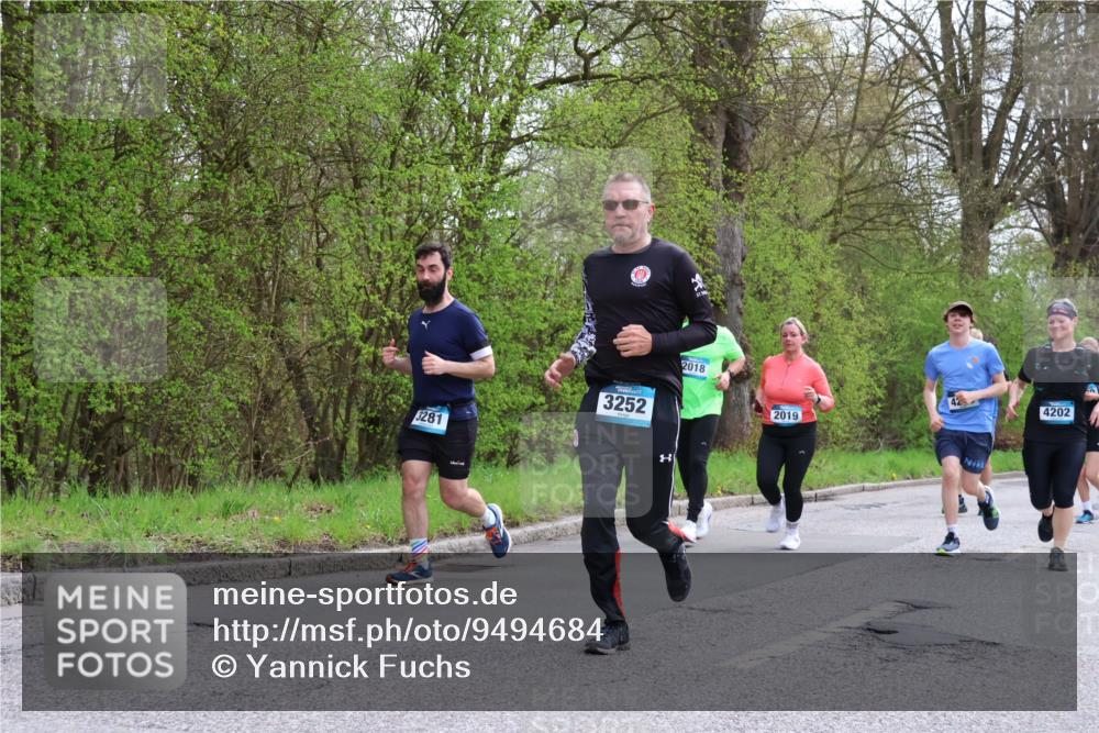 12.04.2026 - 45. Internationalen Wilhelmsburger Insellauf Yannick Fuchs http://msf.ph/oto/9494684 12.04.2026 13:04:34 Laufen 3281, 3252, 2018, 2019, 4202 meine-sportfotos.de