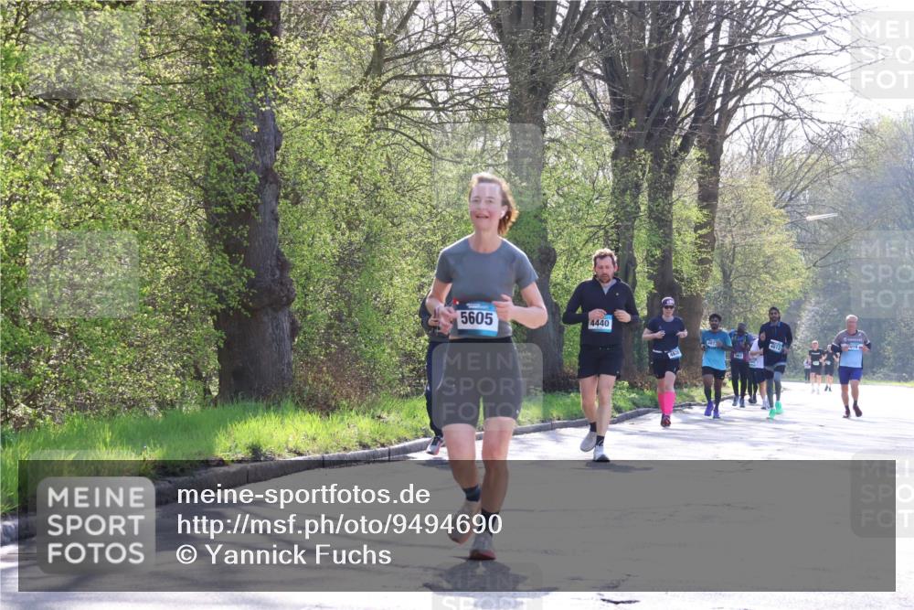12.04.2026 - 45. Internationalen Wilhelmsburger Insellauf Yannick Fuchs http://msf.ph/oto/9494690 12.04.2026 10:49:27 Laufen 5605, 4440 meine-sportfotos.de