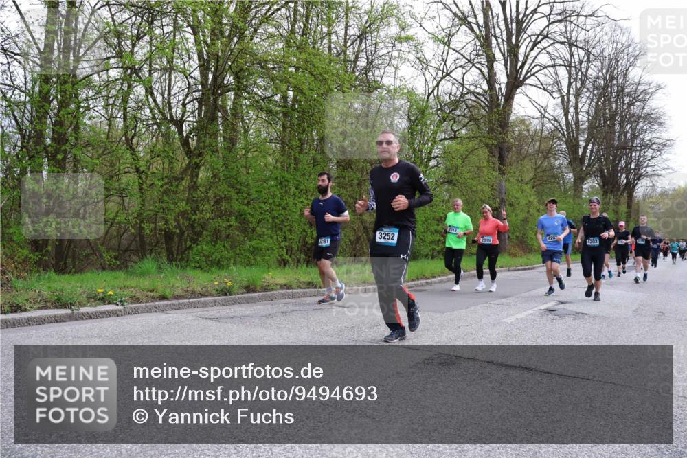 12.04.2026 - 45. Internationalen Wilhelmsburger Insellauf Yannick Fuchs http://msf.ph/oto/9494693 12.04.2026 13:04:35 Laufen 3281, 3252, 2018, 2019, 420, 4202, 4202, 4129 meine-sportfotos.de