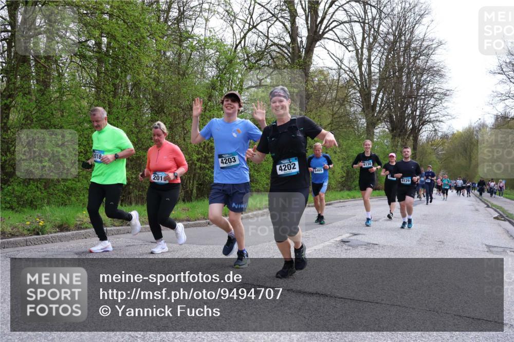 12.04.2026 - 45. Internationalen Wilhelmsburger Insellauf Yannick Fuchs http://msf.ph/oto/9494707 12.04.2026 13:04:37 Laufen 2018, 201, 4203, 4202, 5465, 4130, 4129 meine-sportfotos.de