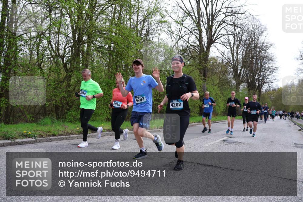 12.04.2026 - 45. Internationalen Wilhelmsburger Insellauf Yannick Fuchs http://msf.ph/oto/9494711 12.04.2026 13:04:37 Laufen 2018, 4203, 413, 2019, 4202, 5465 meine-sportfotos.de