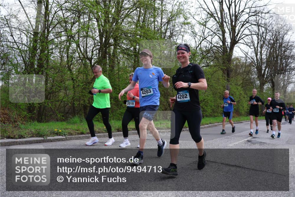 12.04.2026 - 45. Internationalen Wilhelmsburger Insellauf Yannick Fuchs http://msf.ph/oto/9494713 12.04.2026 13:04:37 Laufen 2019, 4203, 4202, 5465, 4130, 364129 meine-sportfotos.de