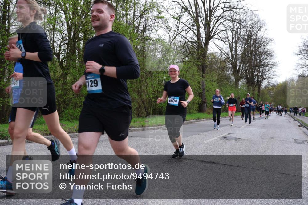 12.04.2026 - 45. Internationalen Wilhelmsburger Insellauf Yannick Fuchs http://msf.ph/oto/9494743 12.04.2026 13:04:40 Laufen 165, 129, 3846, 3604 meine-sportfotos.de