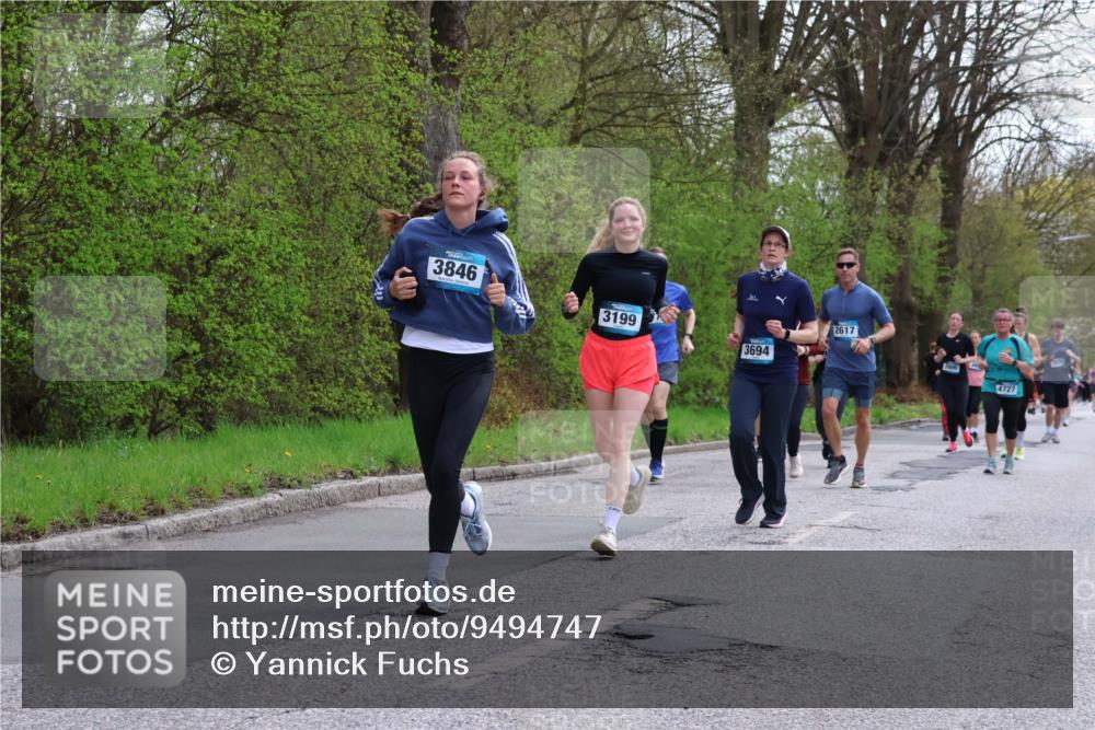 12.04.2026 - 45. Internationalen Wilhelmsburger Insellauf Yannick Fuchs http://msf.ph/oto/9494747 12.04.2026 13:04:41 Laufen 3846, 3199, 3694, 2617, 4727 meine-sportfotos.de
