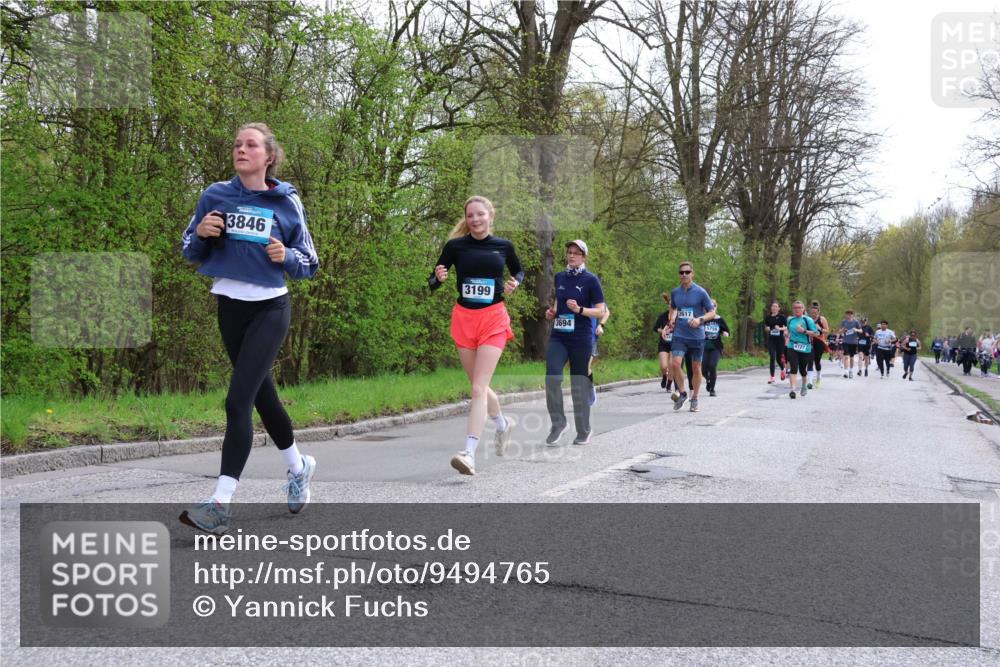 12.04.2026 - 45. Internationalen Wilhelmsburger Insellauf Yannick Fuchs http://msf.ph/oto/9494765 12.04.2026 13:04:42 Laufen 3846, 3199, 2617, 3694, 5759 meine-sportfotos.de