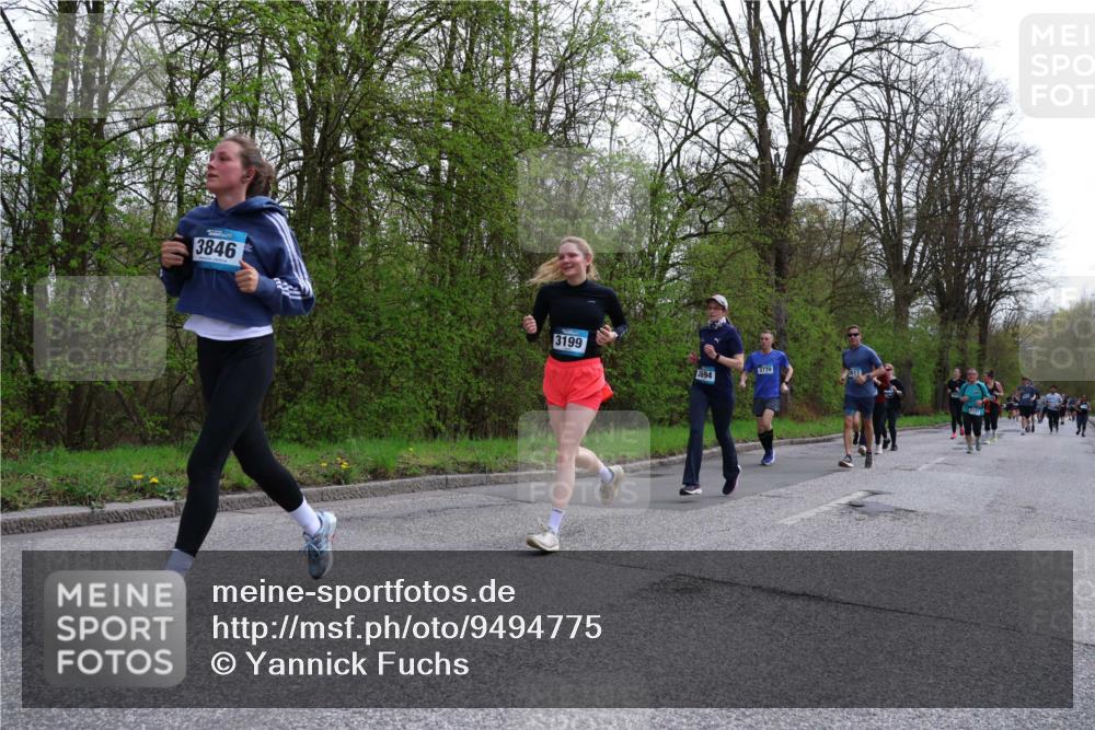 12.04.2026 - 45. Internationalen Wilhelmsburger Insellauf Yannick Fuchs http://msf.ph/oto/9494775 12.04.2026 13:04:43 Laufen 3846, 3199, 3694, 3770 meine-sportfotos.de