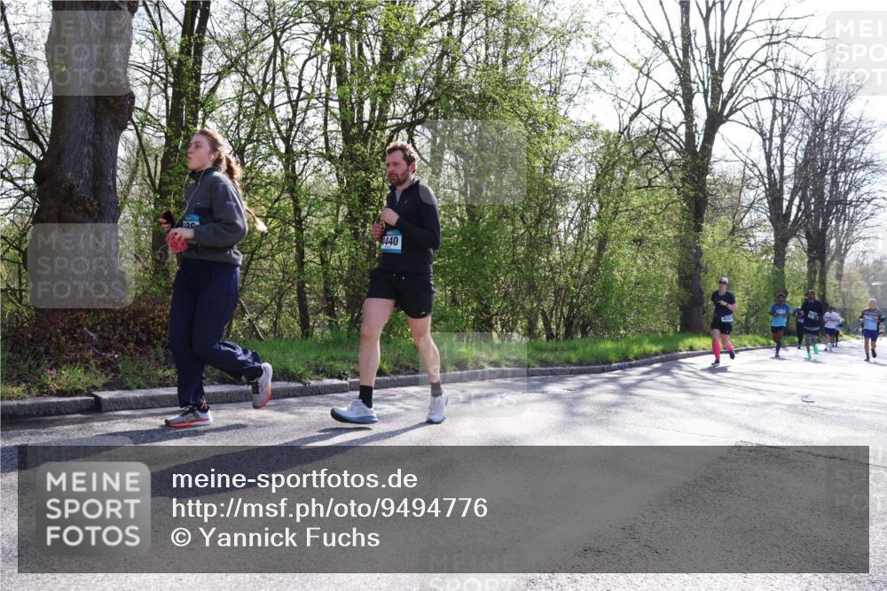 12.04.2026 - 45. Internationalen Wilhelmsburger Insellauf Yannick Fuchs http://msf.ph/oto/9494776 12.04.2026 10:49:35 Laufen 440 meine-sportfotos.de
