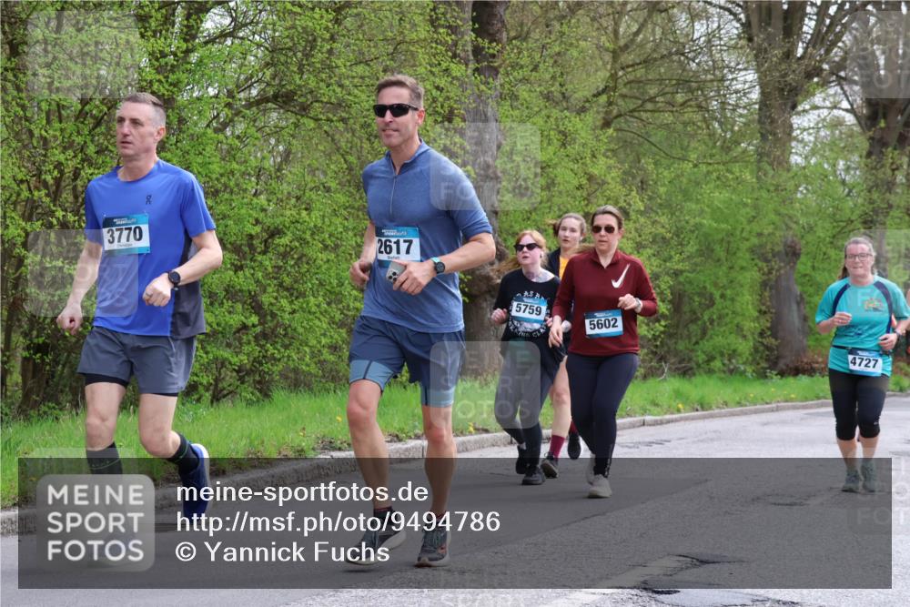 12.04.2026 - 45. Internationalen Wilhelmsburger Insellauf Yannick Fuchs http://msf.ph/oto/9494786 12.04.2026 13:04:45 Laufen 3770, 2617, 5759, 5602, 4727 meine-sportfotos.de