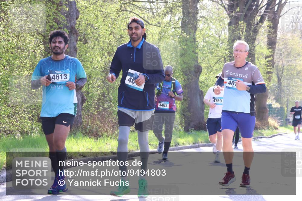 12.04.2026 - 45. Internationalen Wilhelmsburger Insellauf Yannick Fuchs http://msf.ph/oto/9494803 12.04.2026 10:49:38 Laufen 4613, 46, 3463, 4759, 401 meine-sportfotos.de