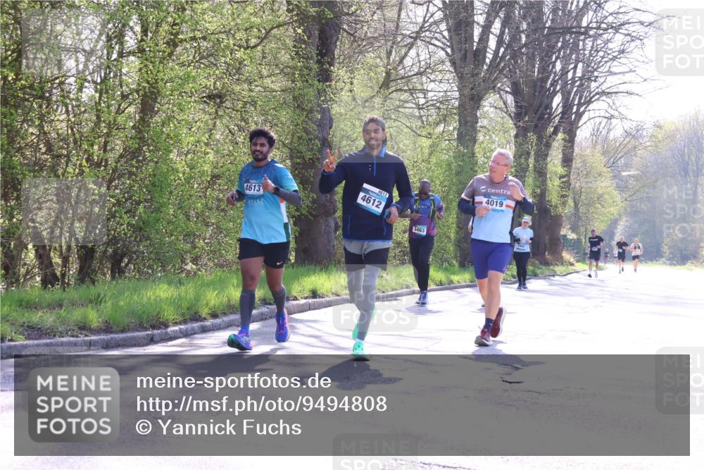 12.04.2026 - 45. Internationalen Wilhelmsburger Insellauf Yannick Fuchs http://msf.ph/oto/9494808 12.04.2026 10:49:39 Laufen 4613, 71, 4612, 4612, 3463, 4019, 2905 meine-sportfotos.de