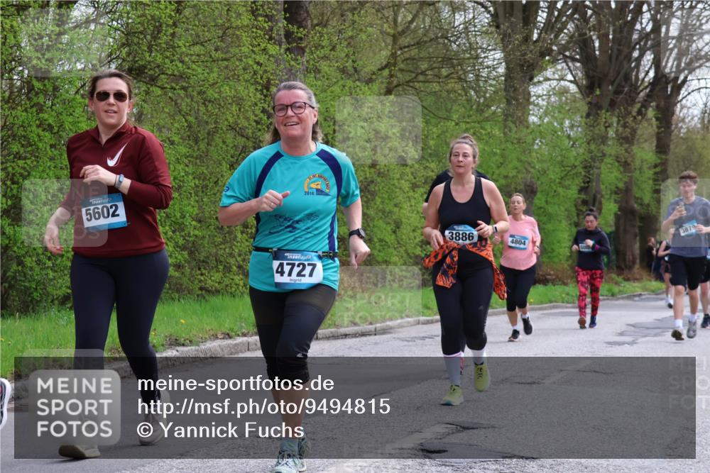12.04.2026 - 45. Internationalen Wilhelmsburger Insellauf Yannick Fuchs http://msf.ph/oto/9494815 12.04.2026 13:04:47 Laufen 5602, 2014, 4727, 3886, 3879, 4804 meine-sportfotos.de