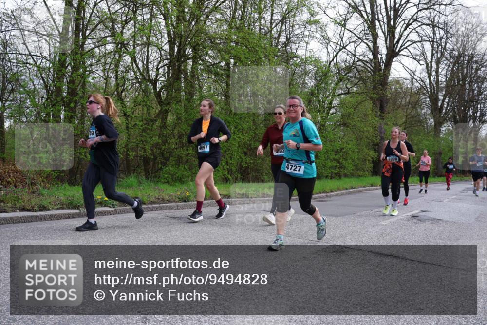 12.04.2026 - 45. Internationalen Wilhelmsburger Insellauf Yannick Fuchs http://msf.ph/oto/9494828 12.04.2026 13:04:48 Laufen 59, 4697, 5002, 4727, 3886 meine-sportfotos.de