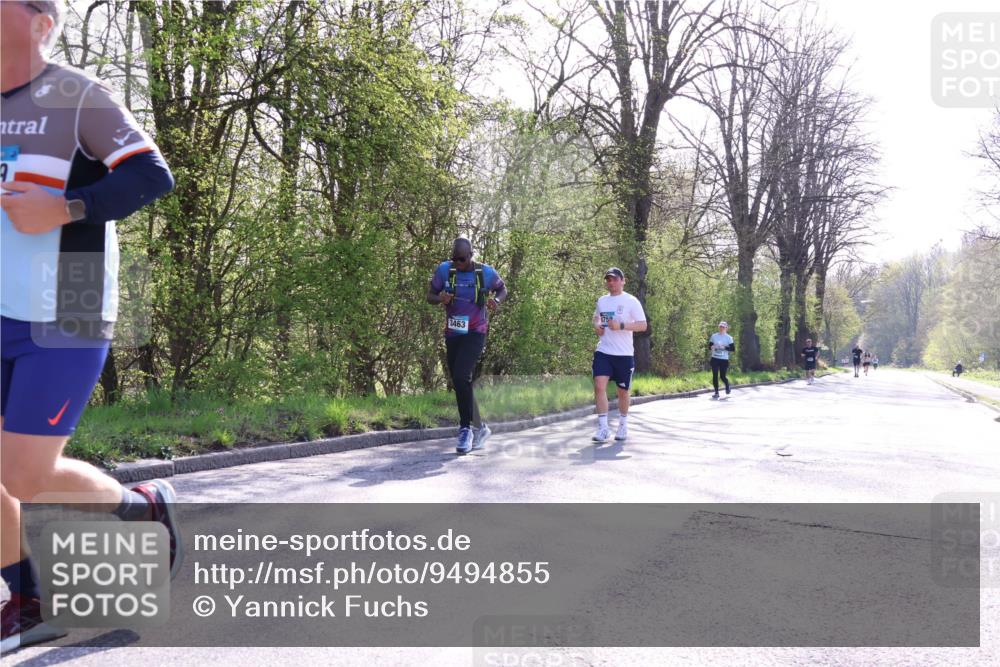 12.04.2026 - 45. Internationalen Wilhelmsburger Insellauf Yannick Fuchs http://msf.ph/oto/9494855 12.04.2026 10:49:43 Laufen 9, 3463, 1759 meine-sportfotos.de