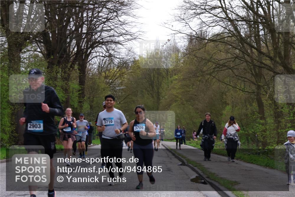 12.04.2026 - 45. Internationalen Wilhelmsburger Insellauf Yannick Fuchs http://msf.ph/oto/9494865 12.04.2026 13:04:53 Laufen 2903, 3710, 3709 meine-sportfotos.de