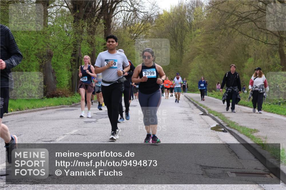 12.04.2026 - 45. Internationalen Wilhelmsburger Insellauf Yannick Fuchs http://msf.ph/oto/9494873 12.04.2026 13:04:54 Laufen 3248, 2516, 30, 3709 meine-sportfotos.de
