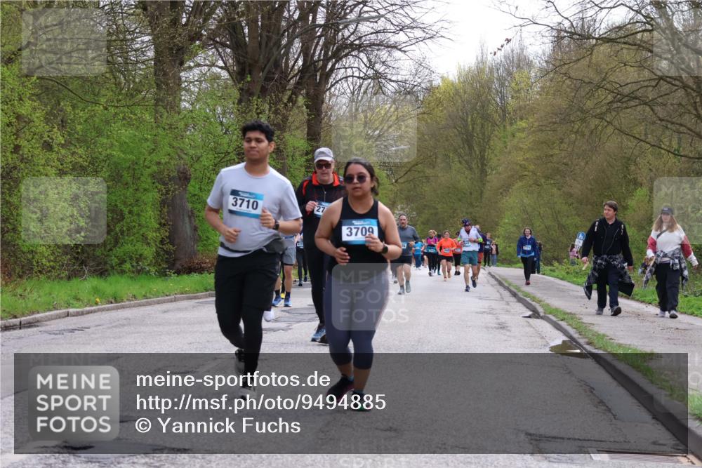 12.04.2026 - 45. Internationalen Wilhelmsburger Insellauf Yannick Fuchs http://msf.ph/oto/9494885 12.04.2026 13:04:55 Laufen 27, 3710, 3709, 2714 meine-sportfotos.de