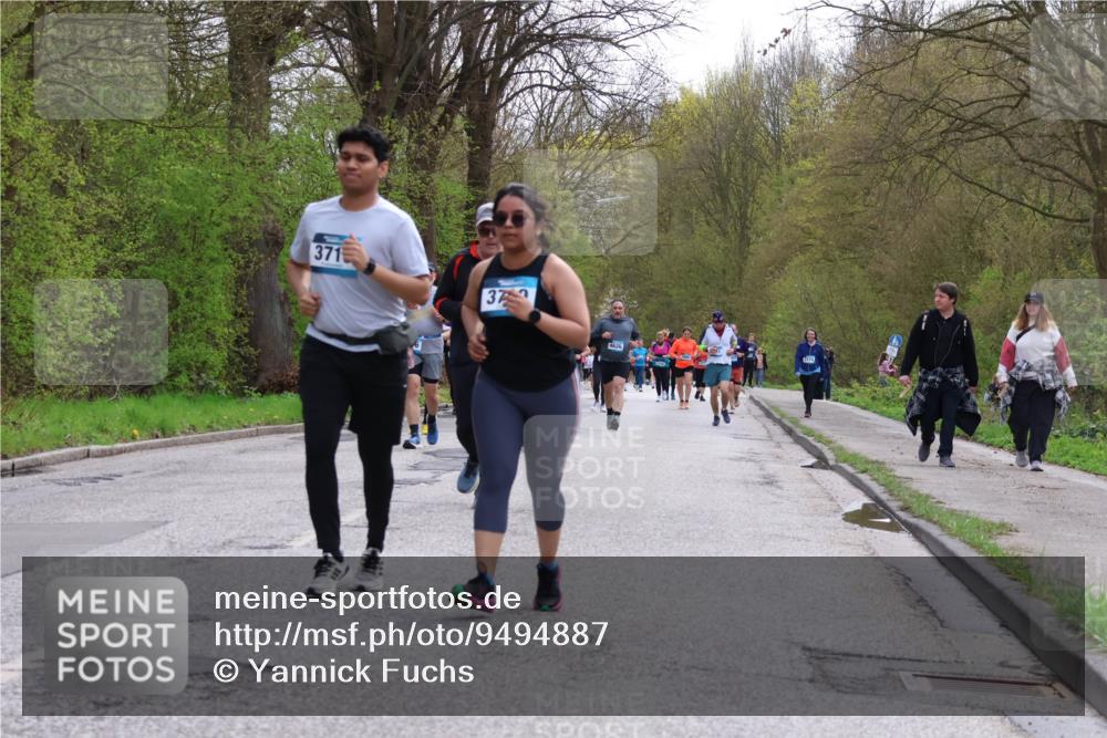 12.04.2026 - 45. Internationalen Wilhelmsburger Insellauf Yannick Fuchs http://msf.ph/oto/9494887 12.04.2026 13:04:55 Laufen 371, 37, 4626 meine-sportfotos.de
