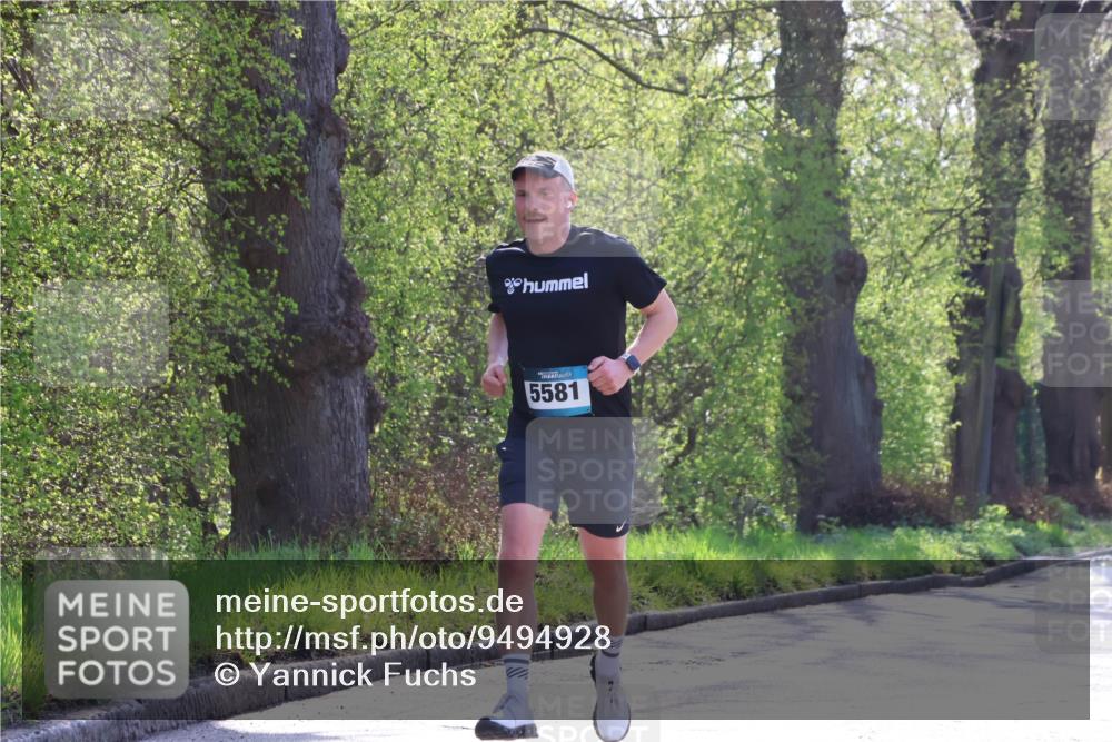 12.04.2026 - 45. Internationalen Wilhelmsburger Insellauf Yannick Fuchs http://msf.ph/oto/9494928 12.04.2026 10:49:51 Laufen 5581 meine-sportfotos.de