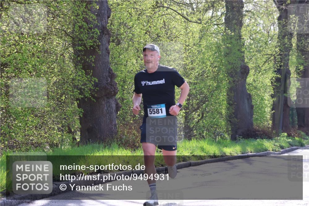 12.04.2026 - 45. Internationalen Wilhelmsburger Insellauf Yannick Fuchs http://msf.ph/oto/9494931 12.04.2026 10:49:51 Laufen 5581 meine-sportfotos.de