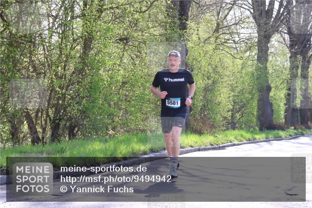 12.04.2026 - 45. Internationalen Wilhelmsburger Insellauf Yannick Fuchs http://msf.ph/oto/9494942 12.04.2026 10:49:52 Laufen 5581 meine-sportfotos.de