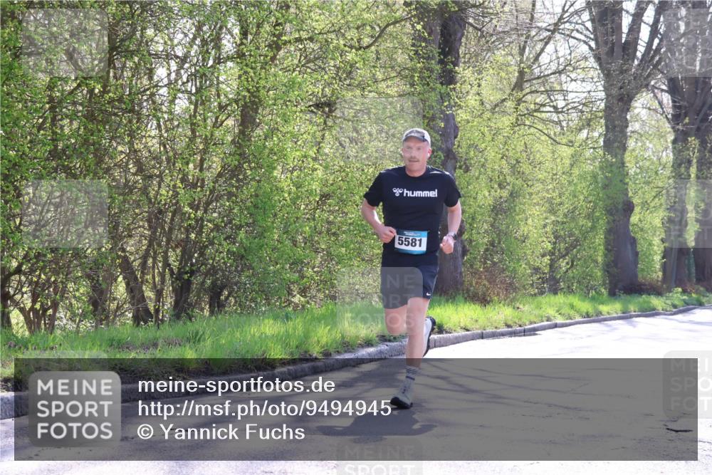 12.04.2026 - 45. Internationalen Wilhelmsburger Insellauf Yannick Fuchs http://msf.ph/oto/9494945 12.04.2026 10:49:52 Laufen 5581 meine-sportfotos.de