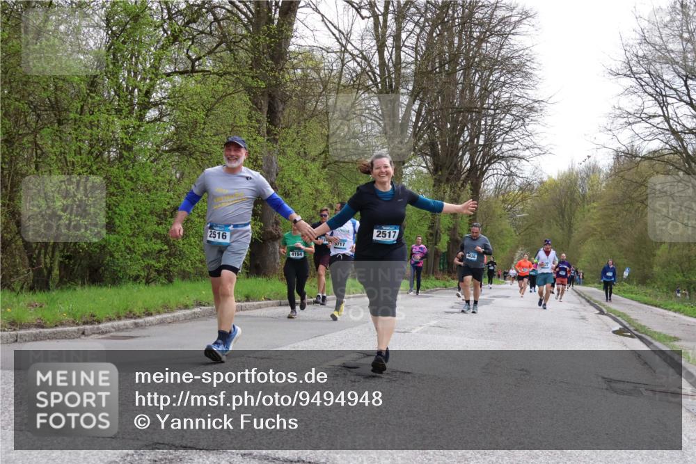 12.04.2026 - 45. Internationalen Wilhelmsburger Insellauf Yannick Fuchs http://msf.ph/oto/9494948 12.04.2026 13:05:02 Laufen 2516, 4194, 5717, 2517, 4626 meine-sportfotos.de