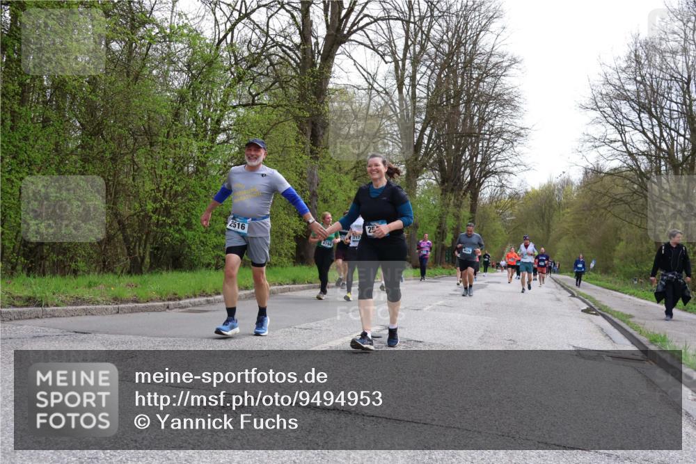 12.04.2026 - 45. Internationalen Wilhelmsburger Insellauf Yannick Fuchs http://msf.ph/oto/9494953 12.04.2026 13:05:02 Laufen 2017, 2516, 25, 4194 meine-sportfotos.de