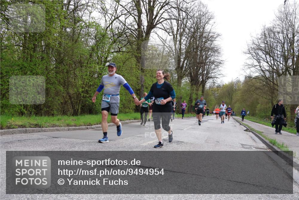 12.04.2026 - 45. Internationalen Wilhelmsburger Insellauf Yannick Fuchs http://msf.ph/oto/9494954 12.04.2026 13:05:02 Laufen 2516, 4194, 251 meine-sportfotos.de