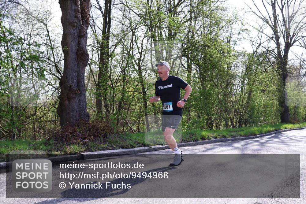 12.04.2026 - 45. Internationalen Wilhelmsburger Insellauf Yannick Fuchs http://msf.ph/oto/9494968 12.04.2026 10:49:54 Laufen 5581 meine-sportfotos.de
