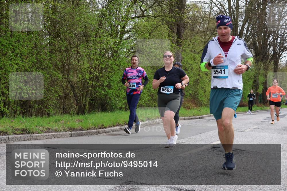 12.04.2026 - 45. Internationalen Wilhelmsburger Insellauf Yannick Fuchs http://msf.ph/oto/9495014 12.04.2026 13:05:10 Laufen 2610, 5663, 5541, 4868 meine-sportfotos.de