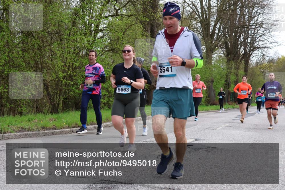 12.04.2026 - 45. Internationalen Wilhelmsburger Insellauf Yannick Fuchs http://msf.ph/oto/9495018 12.04.2026 13:05:10 Laufen 2610, 5663, 5541, 3272, 4868, 4867 meine-sportfotos.de