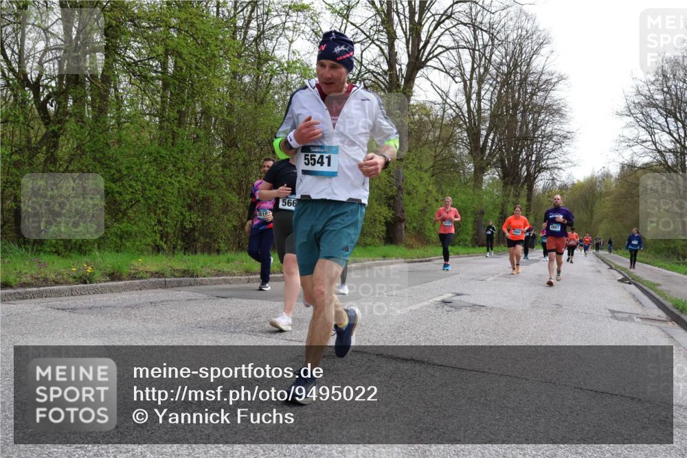 12.04.2026 - 45. Internationalen Wilhelmsburger Insellauf Yannick Fuchs http://msf.ph/oto/9495022 12.04.2026 13:05:11 Laufen 2610, 566, 5541, 3272, 4867 meine-sportfotos.de