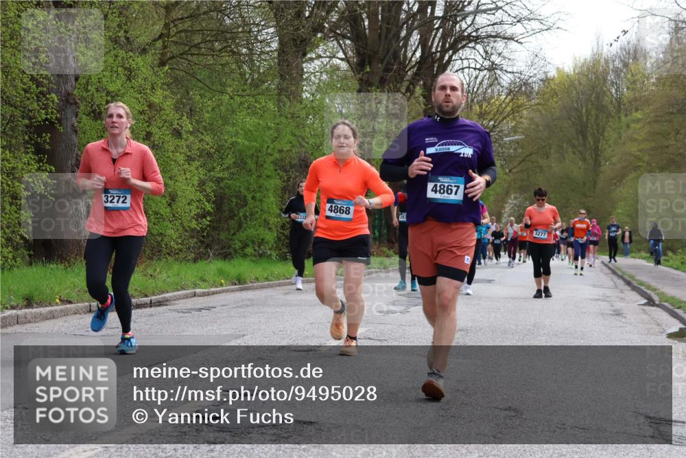12.04.2026 - 45. Internationalen Wilhelmsburger Insellauf Yannick Fuchs http://msf.ph/oto/9495028 12.04.2026 13:05:12 Laufen 3272, 5332, 4868, 283, 4867, 3277 meine-sportfotos.de