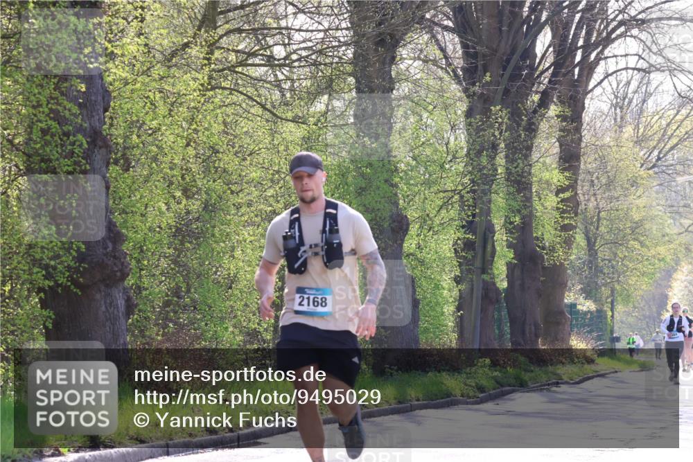 12.04.2026 - 45. Internationalen Wilhelmsburger Insellauf Yannick Fuchs http://msf.ph/oto/9495029 12.04.2026 10:50:02 Laufen 2168 meine-sportfotos.de