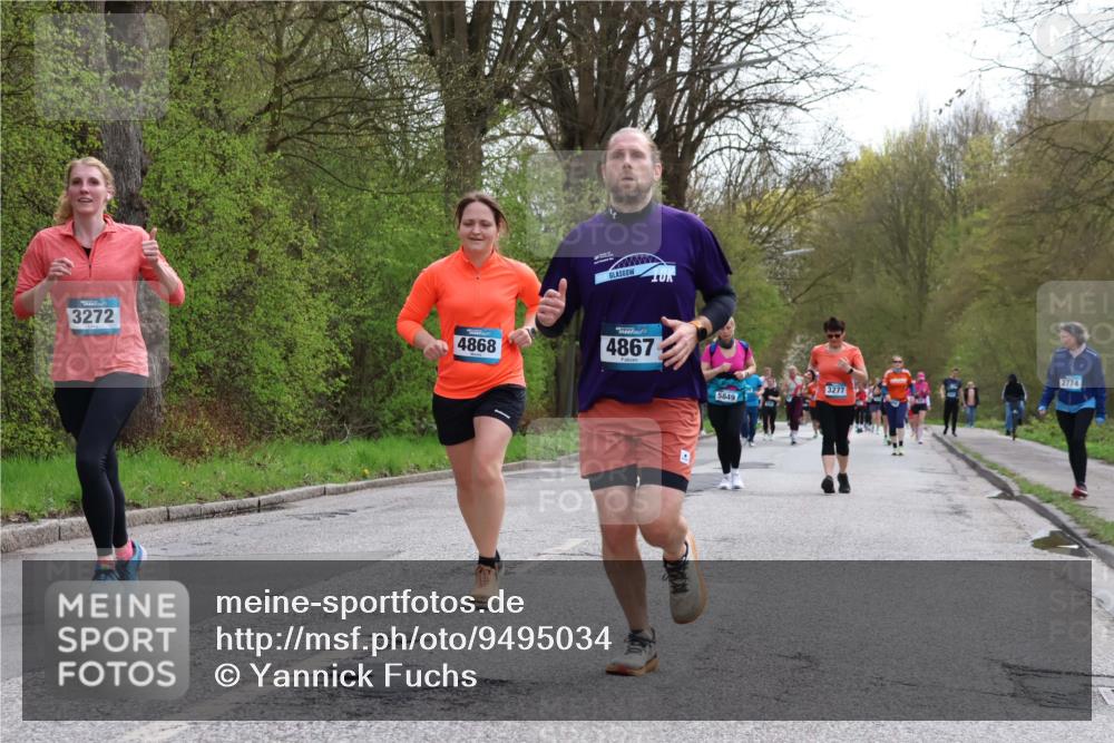 12.04.2026 - 45. Internationalen Wilhelmsburger Insellauf Yannick Fuchs http://msf.ph/oto/9495034 12.04.2026 13:05:12 Laufen 3272, 4868, 4867, 2774, 3277, 5849 meine-sportfotos.de