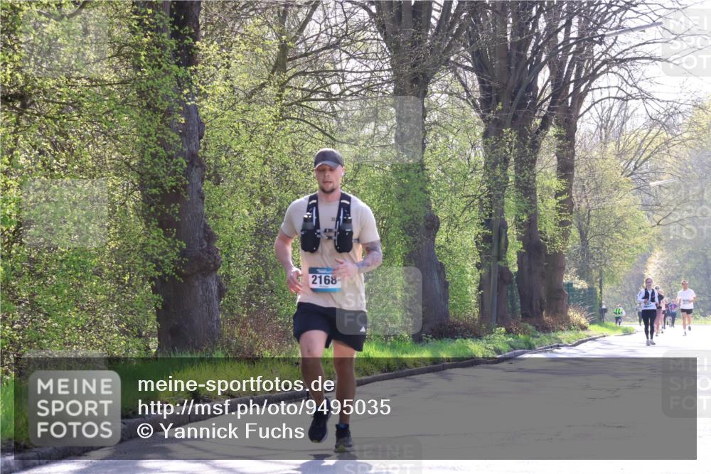12.04.2026 - 45. Internationalen Wilhelmsburger Insellauf Yannick Fuchs http://msf.ph/oto/9495035 12.04.2026 10:50:03 Laufen 2168 meine-sportfotos.de