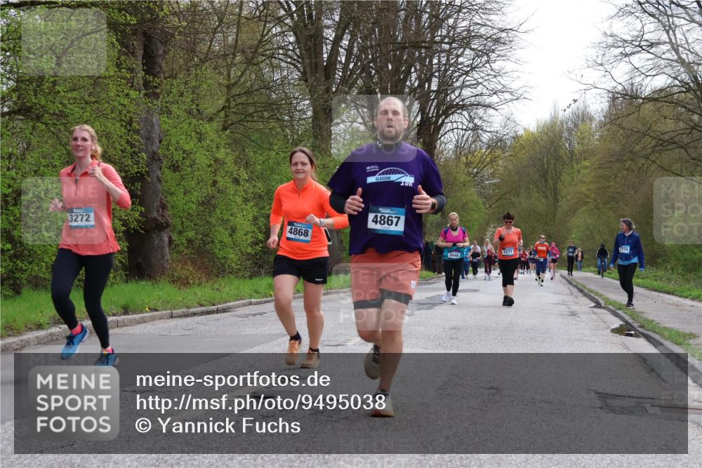 12.04.2026 - 45. Internationalen Wilhelmsburger Insellauf Yannick Fuchs http://msf.ph/oto/9495038 12.04.2026 13:05:12 Laufen 3272, 4868, 4867, 2774, 3277, 5849 meine-sportfotos.de