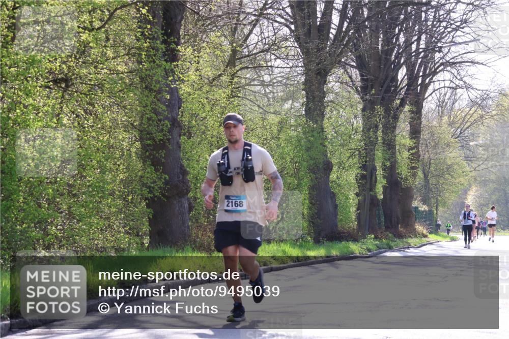 12.04.2026 - 45. Internationalen Wilhelmsburger Insellauf Yannick Fuchs http://msf.ph/oto/9495039 12.04.2026 10:50:03 Laufen 2168 meine-sportfotos.de