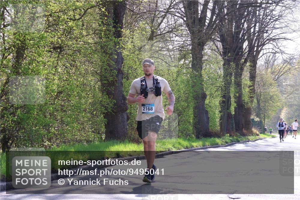 12.04.2026 - 45. Internationalen Wilhelmsburger Insellauf Yannick Fuchs http://msf.ph/oto/9495041 12.04.2026 10:50:03 Laufen 2168 meine-sportfotos.de