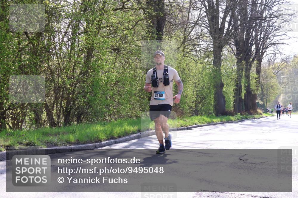 12.04.2026 - 45. Internationalen Wilhelmsburger Insellauf Yannick Fuchs http://msf.ph/oto/9495048 12.04.2026 10:50:04 Laufen 2168 meine-sportfotos.de