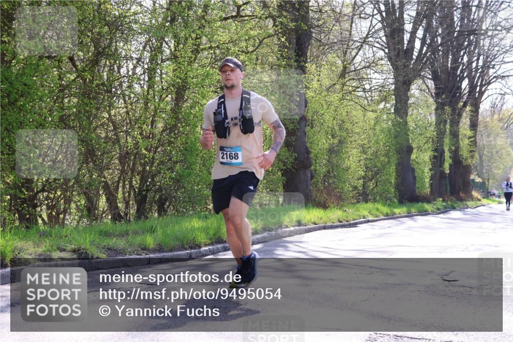 12.04.2026 - 45. Internationalen Wilhelmsburger Insellauf Yannick Fuchs http://msf.ph/oto/9495054 12.04.2026 10:50:05 Laufen 2168 meine-sportfotos.de