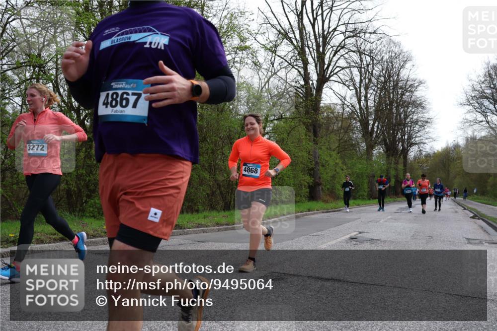 12.04.2026 - 45. Internationalen Wilhelmsburger Insellauf Yannick Fuchs http://msf.ph/oto/9495064 12.04.2026 13:05:15 Laufen 3272, 10, 4867, 4868 meine-sportfotos.de