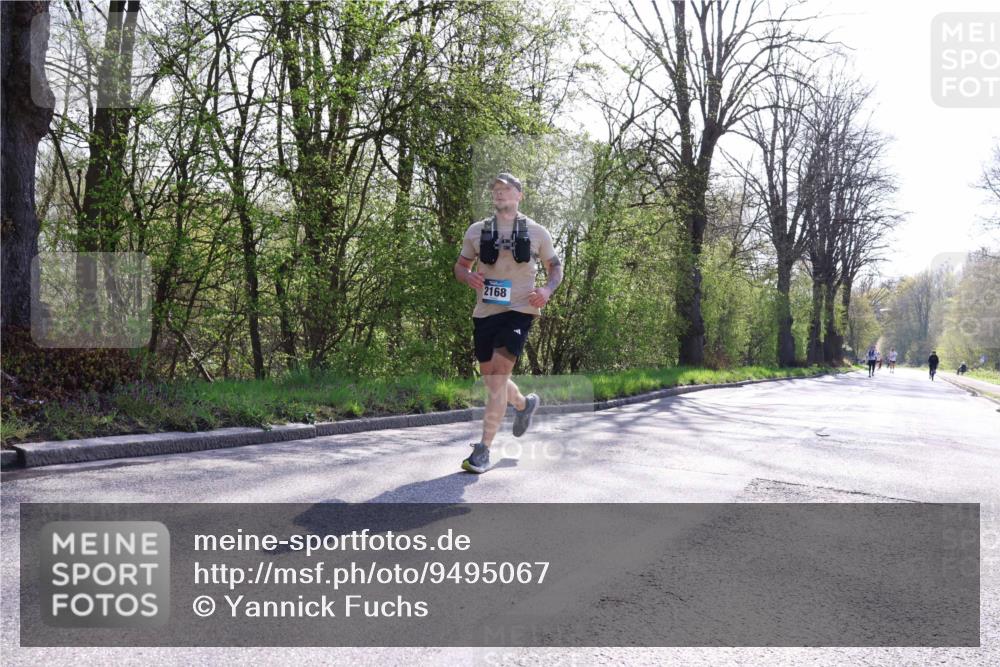 12.04.2026 - 45. Internationalen Wilhelmsburger Insellauf Yannick Fuchs http://msf.ph/oto/9495067 12.04.2026 10:50:05 Laufen 2168 meine-sportfotos.de