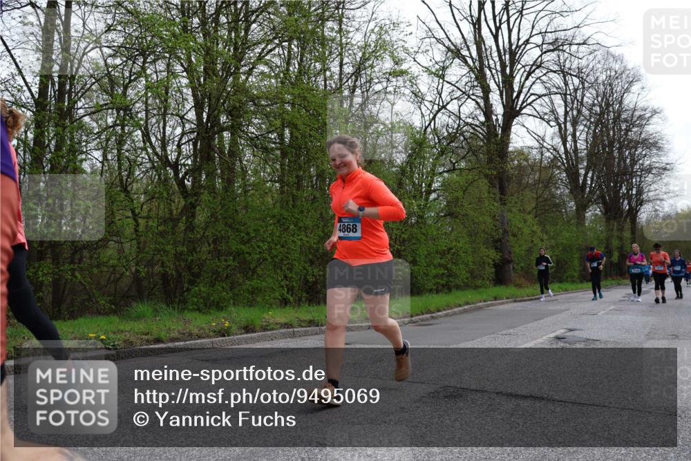 12.04.2026 - 45. Internationalen Wilhelmsburger Insellauf Yannick Fuchs http://msf.ph/oto/9495069 12.04.2026 13:05:15 Laufen 4868, 3277 meine-sportfotos.de