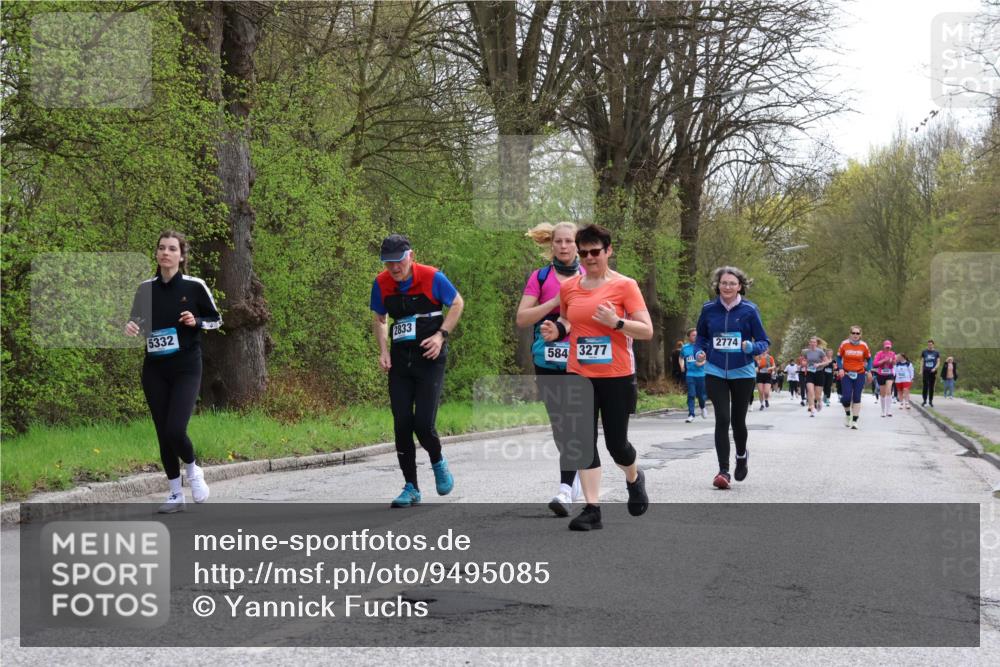 12.04.2026 - 45. Internationalen Wilhelmsburger Insellauf Yannick Fuchs http://msf.ph/oto/9495085 12.04.2026 13:05:17 Laufen 5332, 2833, 584, 3277, 2774 meine-sportfotos.de